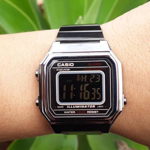 Jóias e relógios. por Azzoni Jóias e Ótica