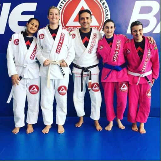 Jiu-Jitsu Feminino por Academia Gracie Barra