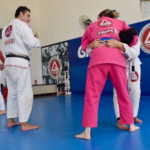 Jiu-Jitsu Feminino por Academia Gracie Barra