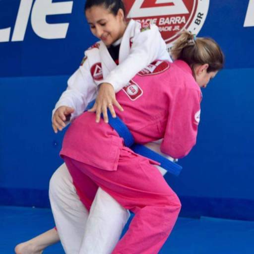 Jiu-Jitsu Feminino por Academia Gracie Barra
