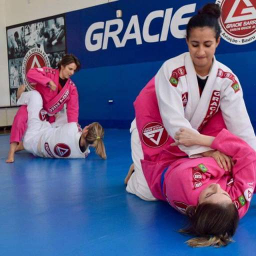 Jiu-Jitsu Feminino por Academia Gracie Barra