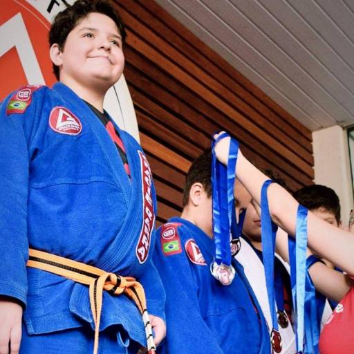 GB Kids por Academia Gracie Barra