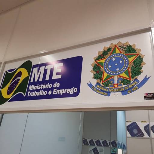 Adesivagem de portas, janelas, vidros, etc... por LS Printer