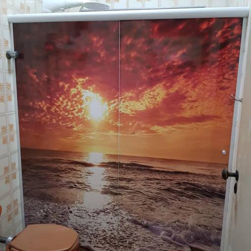 Adesivagem de portas, janelas, vidros, etc... por LS Printer