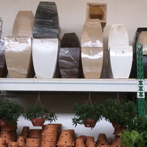 Vasos de polietileno resistentes em Itapetininga por Dujardim - Jardinagem e Paisagismo em Itapetininga