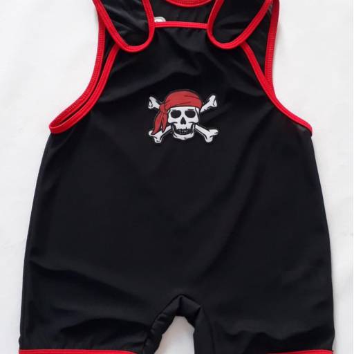 2949 - Macacão piratinha (tamanho 1) em Tietê, SP por Fantasia & Folia