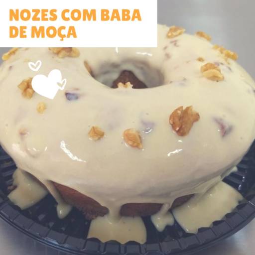 Bolo de Nozes com Baba de Moça por Bolos das Meninas