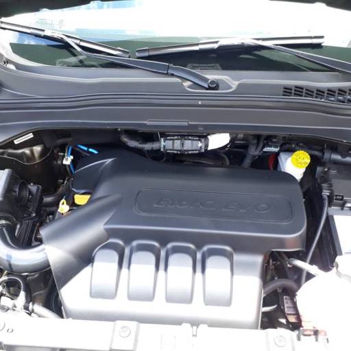 Limpeza Renegate por StetyCar Estacionamento & Estética Automotiva