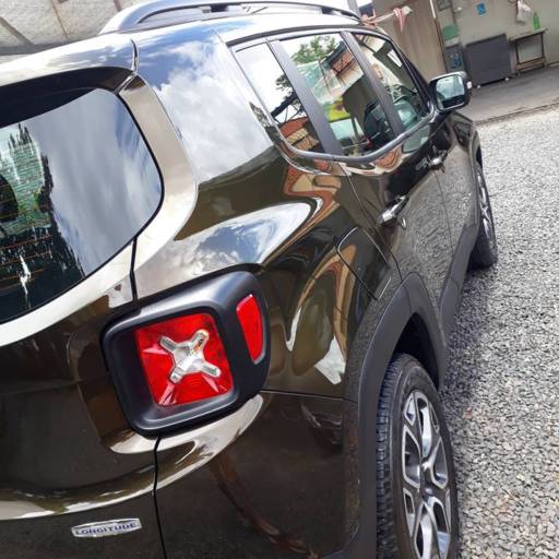 Limpeza Renegate por StetyCar Estacionamento & Estética Automotiva