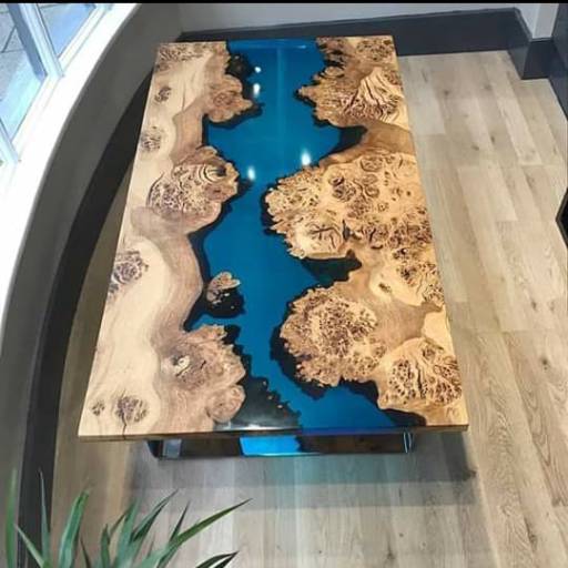 Mesa River Table por Wood Arts Cortados e Resinados