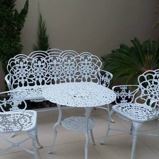 Comprar o produto de Jogo de mesa e cadeiras para jardim em Mesas para Jardim pela empresa Birigui Piscinas em Birigui, SP por Solutudo