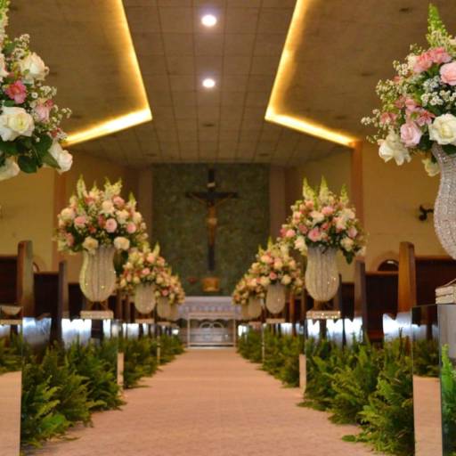 Comprar o produto de Decoração Cerimônia de Casamento  em Decoração pela empresa Jucele Nania Eventos em Araçatuba, SP por Solutudo