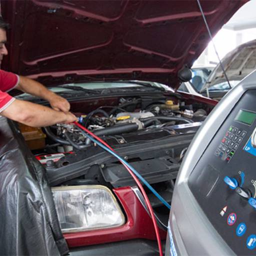 Comprar o produto de Instalação de Ar Condicionado veicular em Veículos e Transportes pela empresa Refricar Ar Condicionado Automotivo em Araçatuba, SP por Solutudo