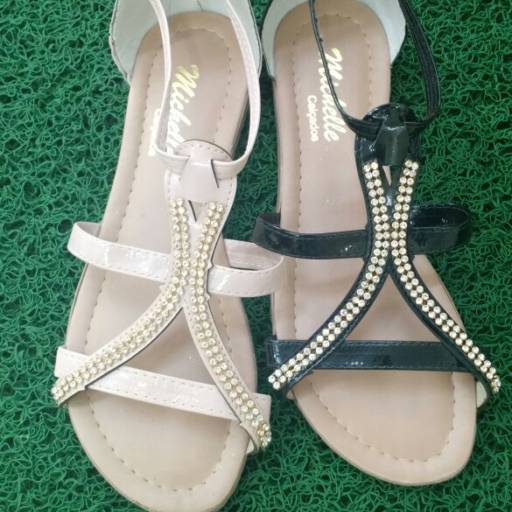 Sandálias  por Mini Preço Calçados