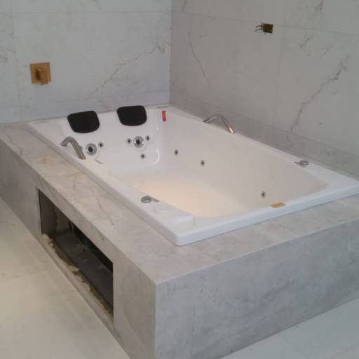 Banheira Gloriosa Dupla em Curitiba, PR por Amazon SPA - Loja Batel