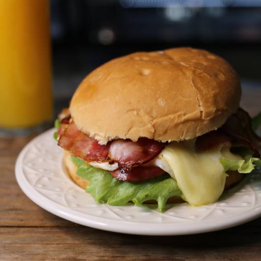 X-Tudo por Adorela Panificadora e Confeitaria