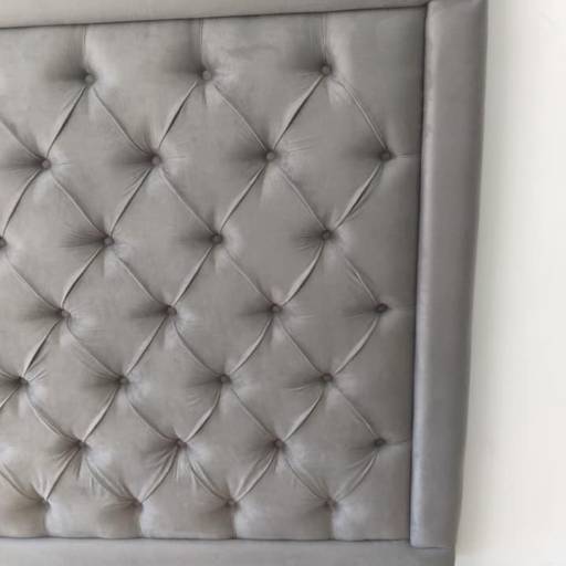 Painel  Capitone por Colchões Terapêuticos Patriarca