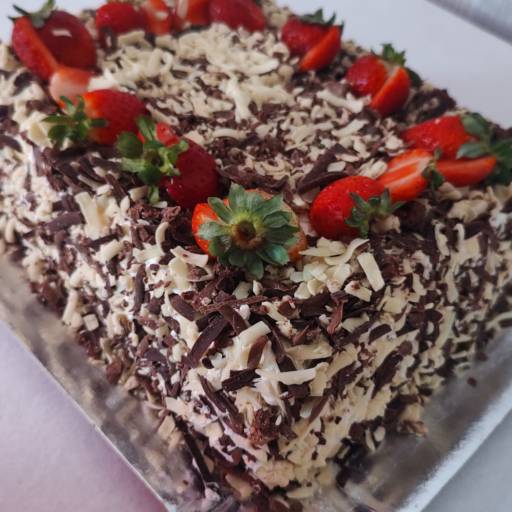 Bolo confeitado (kg) em Jundiaí, SP por Dillana Salgateria & Confeitaria Bolo confeitado (kg) em Jundiaí, SP por Dillana Salgateria & Confeitaria