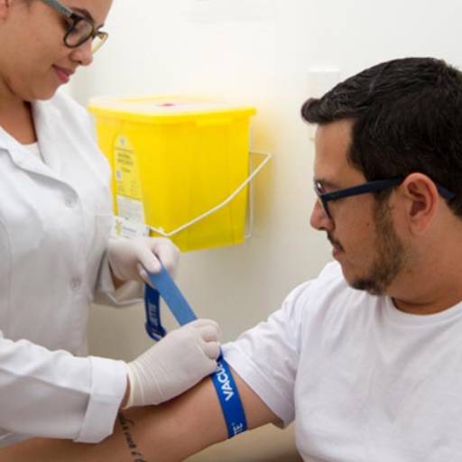 Colhimento de sangue para análise por Laboratório Sabin