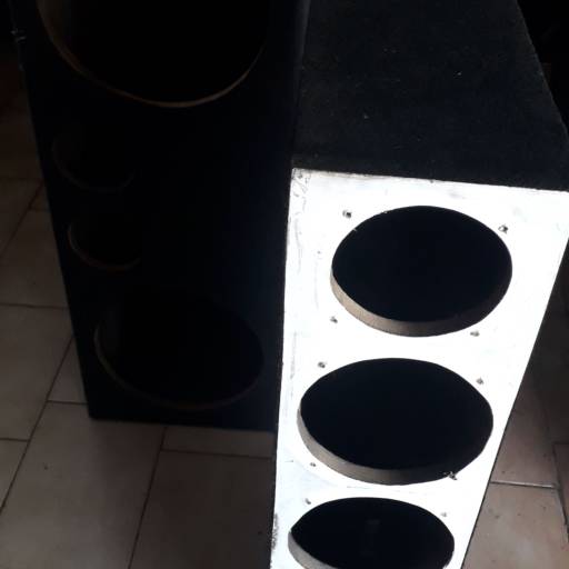 Caixa de Som Automotivo por Queta Art Sound