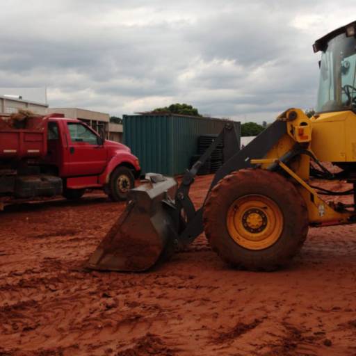 Maquinas bob cat por Central Bob Locações e Serviços de Terraplanagem