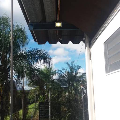 Instalação de Refletores Externos por Impacto Soluções Elétricas