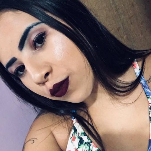 Ariele Candido Make Up Delivery 