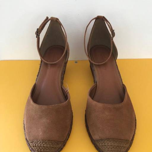 Espadrilhe por Theodora Store 