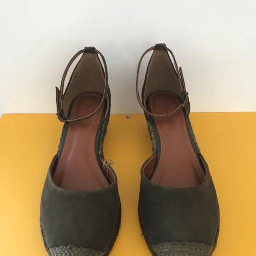 Espadrilhe por Theodora Store 