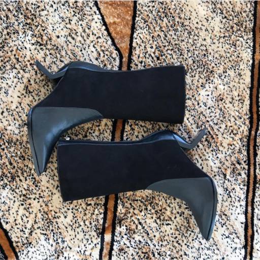 Bota Cano Medio por Theodora Store 