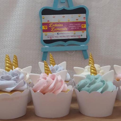Cupcakes unicórnio. por Delícias Demarchi