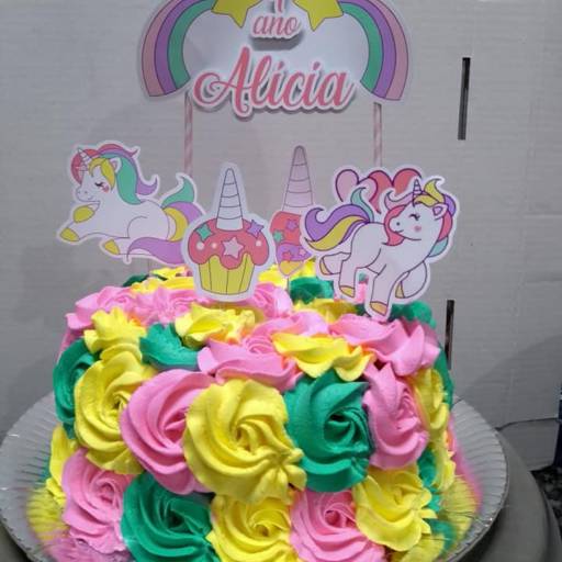 Bolos Personalizados por Delícias Demarchi