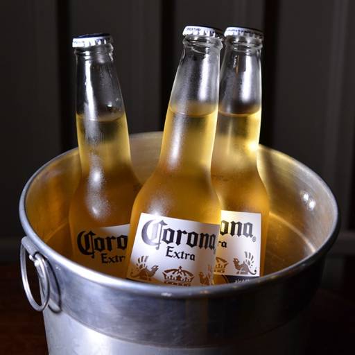 Cerveja Corona Extra por Oficina Bar e Restaurante