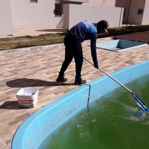 Limpeza de piscina