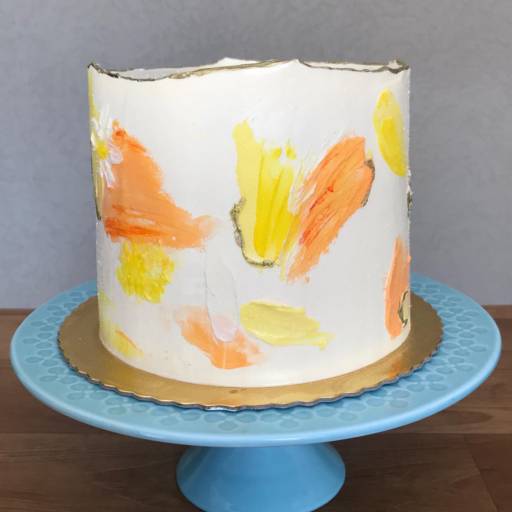 Bolo por Bruna Naomi Bolos e Doces