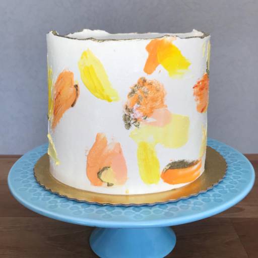 Bolo por Bruna Naomi Bolos e Doces