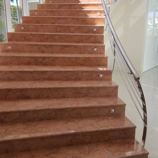 Comprar o produto de Escada de Mármore  em Casa, Móveis e Decoração pela empresa Marmoraria Rede Reis em Mineiros, GO por Solutudo