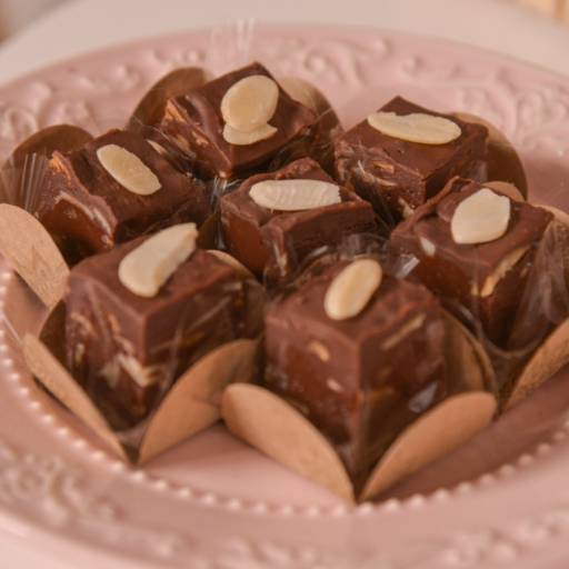 Fudge de Chocolate com Amêndoas por Irresistível Tentação Doces Tradicionais