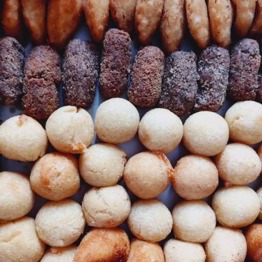 Comprar o produto de Salgados fritos artesanais (cento) em Salgados pela empresa Dillana - Salgados, Doces, Bolos e Presentes em Jundiaí, SP por Solutudo