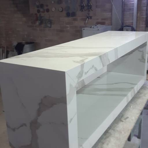 Bancadas e Nichos em Porcelanato: Estilo e Funcionalidade em Adamantina por Casa do Porcelanato FB