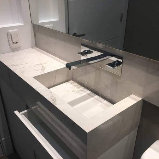 Bancadas e Nichos em Porcelanato: Estilo e Funcionalidade em Adamantina por Casa do Porcelanato FB
