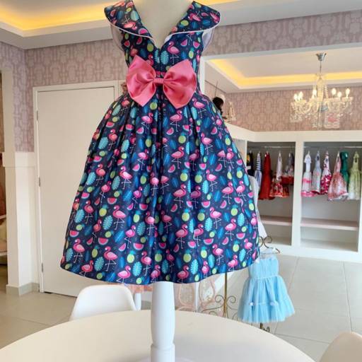 Vestido Flamingos Vibes por Ateliê Petit Marie