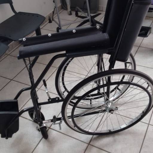 Comprar o produto de Cadeira log aro 24 em alumínio adulto em Outros pela empresa Ortopedia Nunes Produtos Ortopédicos em Botucatu, SP por Solutudo
