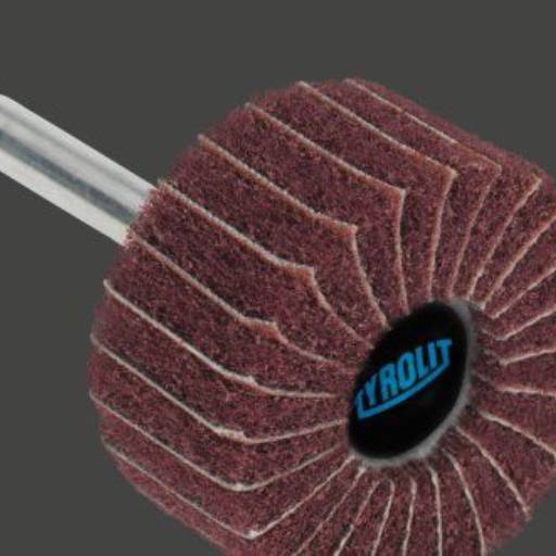 Rodas de Lixa Premium por Hengel Locações e Equipamentos 