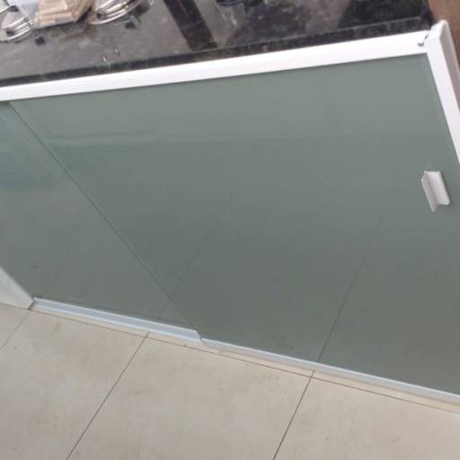 Porta Pia de Vidro e Acrílico por Top Vidros Vidraçaria