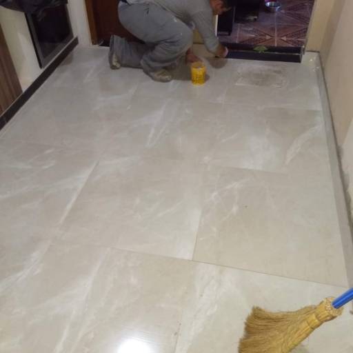 Porcelanatos e Pisos por HC Construção Civil