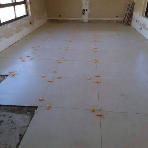 Porcelanatos e Pisos por HC Construção Civil