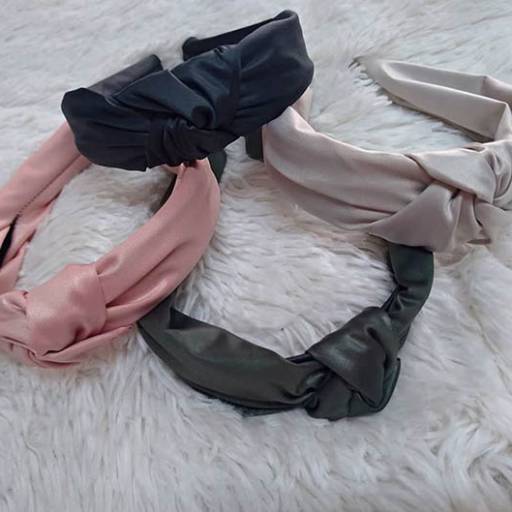 Tiaras e Lacinhos por Pamela Variedades