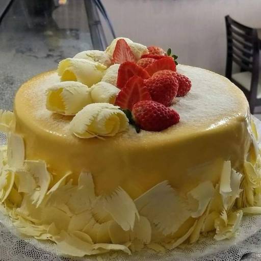 Bolos confeitados em Jundiaí, SP por Mão de Moça - Bolos & Doces