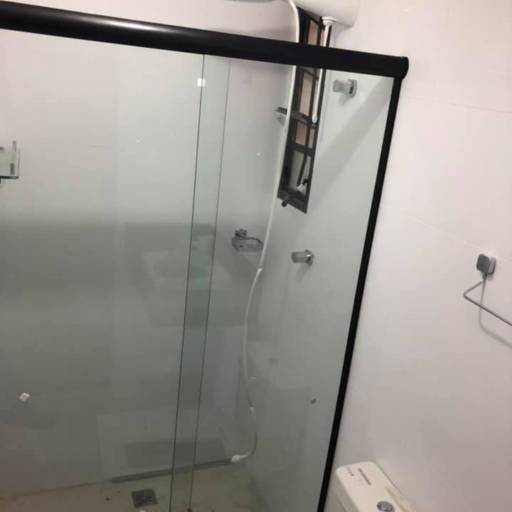 Box Incolor  por ACM Vidros